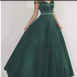 Studio 17 Off the shoulder satin dress in Size 8